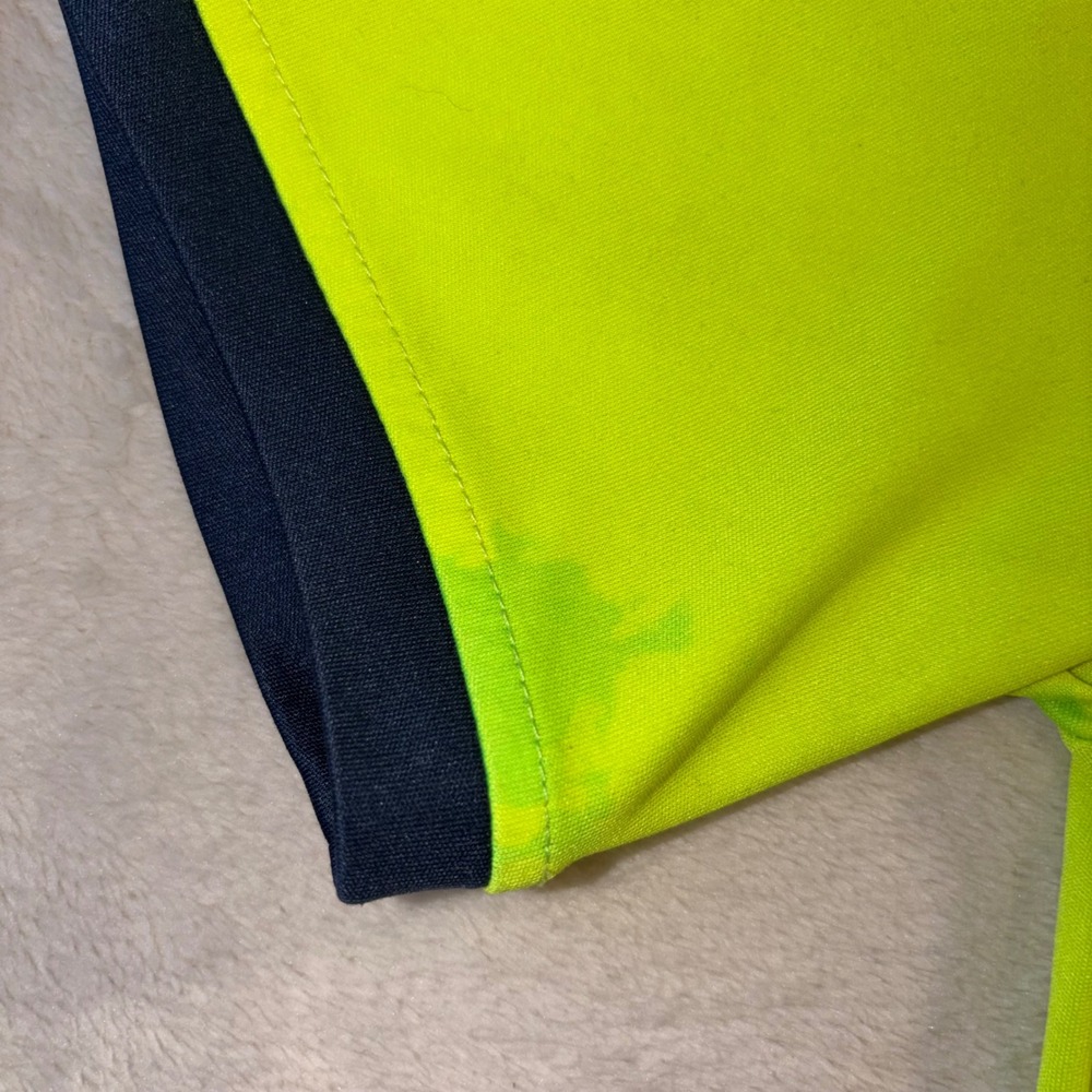 FC Barcelona Kids Soccer Jersey Neon Yellow Navy Blue Graphic S/P RN130148 - Picture 3 of 7